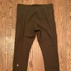 Lululemon 28” legging, zip+side pockets, olive, 10